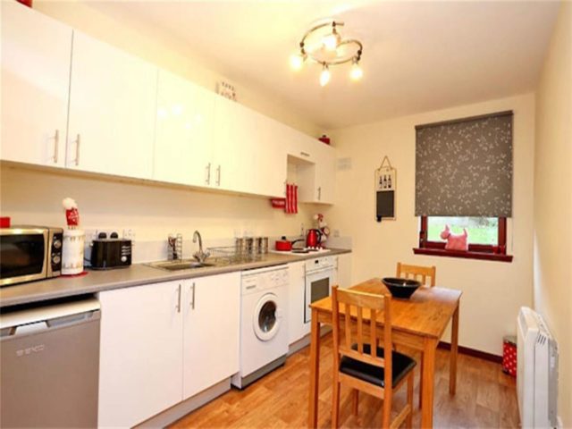  Image of 1 Bedroom Flat  To Rent at Park Road Court, Park Road, Aberdeen, AB24 at City Centre Aberdeen Aberdeen, AB24 5NZ
